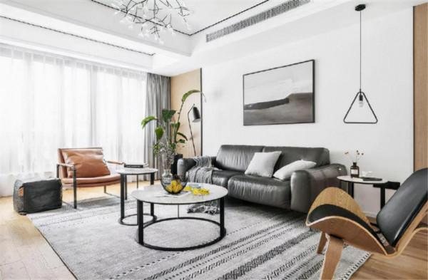 123平現代風三居室,客廳空間寬敞大氣 123平現代風三居室,客廳空間寬敞大氣