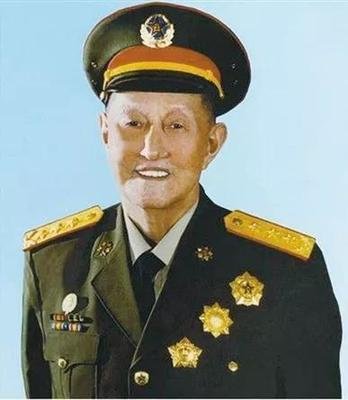 65年毛主席接見韓先楚,詢問道:洪學智到哪裡去了,好久沒見 65年毛主席接見韓先楚,詢問道:洪學智到哪裡去了,好久沒見