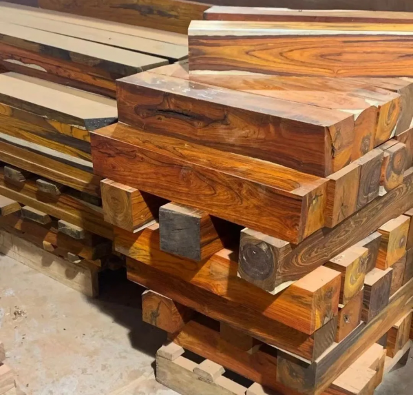 紅木之辨:七種紅酸枝您認識幾種? 紅木之辨:七種紅酸枝您認識幾種?