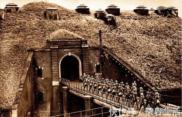 二戰時期德軍步兵營為870人，日軍一個大隊1100人，兩者誰強？