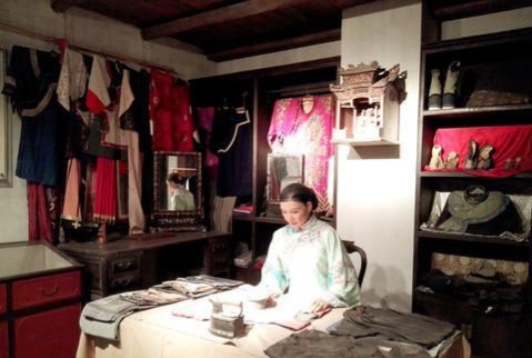 民間故事:裁縫匠給黃鼠狼做新衣,他娶寡婦當天,黃鼠狼來搶夫 民間故事:裁縫匠給黃鼠狼做新衣,他娶寡婦當天,黃鼠狼來搶夫