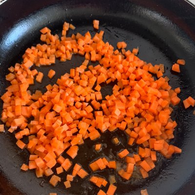 最讓孩子停不下筷子的竟然是無米炒飯（花椰菜）