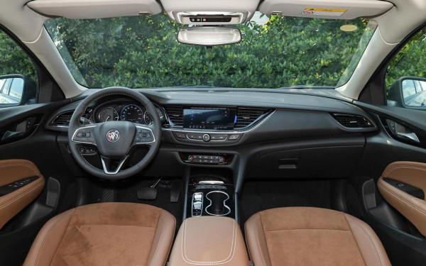 年底買車怎麼選？這3款合資中型車能優惠2萬起，天籟、君威均在榜