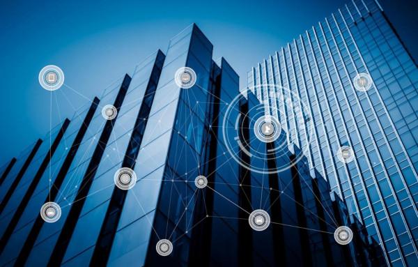 如何提升智慧建築技術的投資回報率？