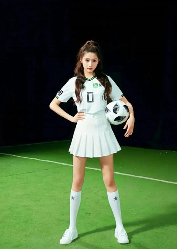 有人說關曉彤是全世界最好的女孩