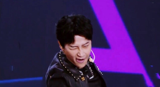 油膩男星的苦惱：出道玉樹臨風，如今功成名就，可惜“面目全非”