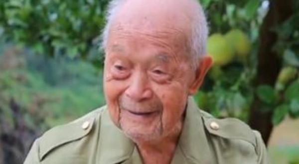 抗美援朝老兵：1人消滅400美軍，退役後因2400元欠款現世