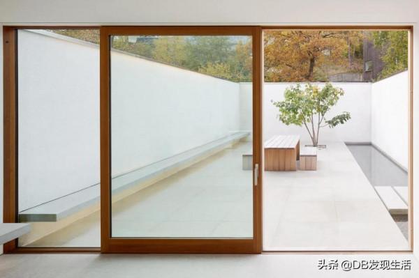 白色的別墅 白色的別墅