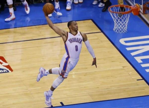 攻防轉換高手！盤點NBA快攻能力最強的十大球星：前三實至名歸