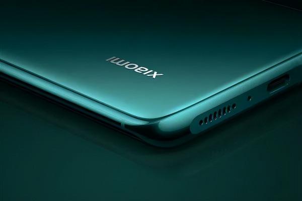 「極客資訊」蘋果正測試120Hz打孔屏：iPhone 14將搭載