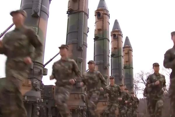 美軍高層放話:要讓中國恐懼!我空軍副司令:有膽量咱們天上見 美軍高層放話:要讓中國恐懼!我空軍副司令:有膽量咱們天上見