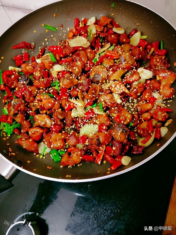 全網最好吃的辣子雞，簡單易學，在家就能做出大酒店的味道