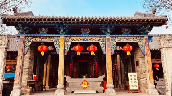 在高都古鎮，情人節遇上元宵節