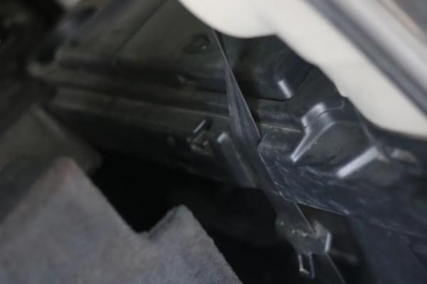 怪獸修車:翻新一輛21萬公里的路虎發現4,老爺子工地拉貨專用車 怪獸修車:翻新一輛21萬公里的路虎發現4,老爺子工地拉貨專用車