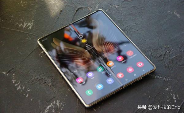 2022年國際消費電子展上可摺疊膝上型電腦的未來 2022年國際消費電子展上可摺疊膝上型電腦的未來