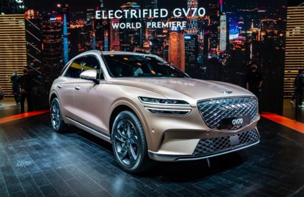 22年新車展望，這四款合資豪車魅力難擋，法拉利最終被“打臉”了