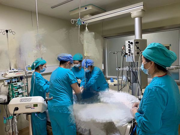 新春走軍營｜為人民守歲，軍醫堅守ICU24小時