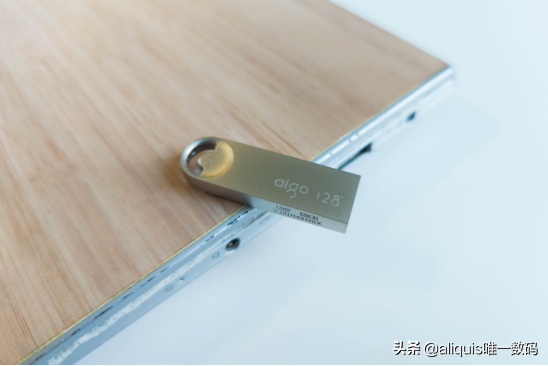 高速≠高顏值？你可能從來沒有想象過，USB3.2也可以這麼精緻