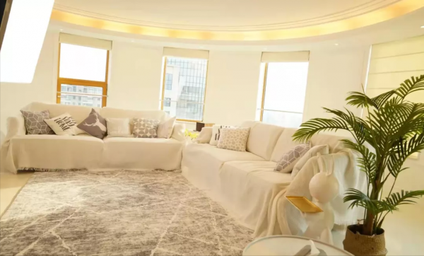 定居內地20位港臺明星，有人住5億豪宅，有人住三線小城65平米房