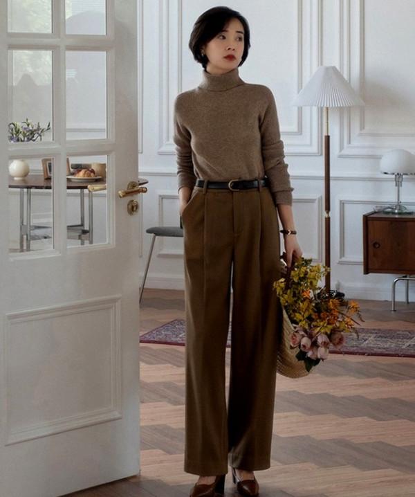 為何會上身不胖下身胖,這種身材的中年女人,有哪些正確穿法? 為何會上身不胖下身胖,這種身材的中年女人,有哪些正確穿法?