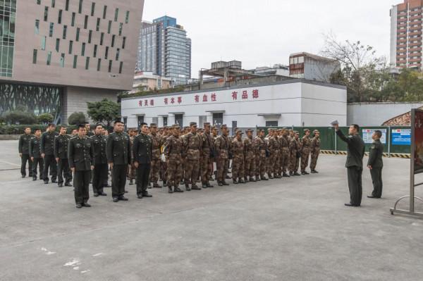 奔赴戰位,四川省軍區警衛勤務隊“喜提新戰友” 奔赴戰位,四川省軍區警衛勤務隊“喜提新戰友”