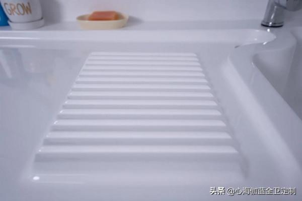 多功能洗衣櫃，洗衣、護機、收納3位一體，這才實用