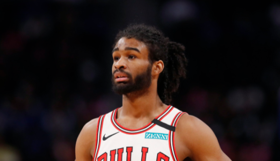 找到第五巨頭！00後小夥超級崛起，恭喜德羅贊拉文，能圍剿籃網了