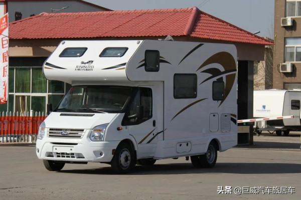 國六福特自動擋房車，裝配升級，細節更加人性化