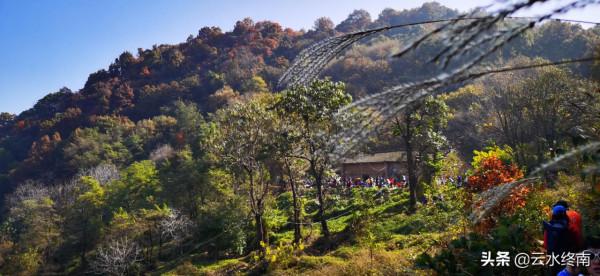 西安驢友最愛爭論的話題：秦嶺這兩座山的紅葉，哪一個更值得去？