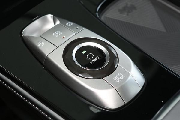 24.19萬起，滿電續航653km，四塊大屏+矩陣大燈，實拍極狐阿爾法T