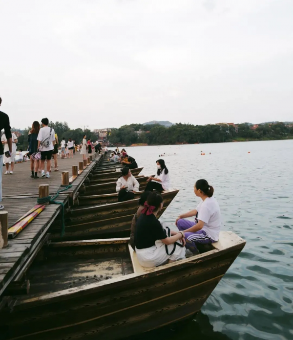 傍晚的贛州古浮橋，是我今年看過最美的畫面
