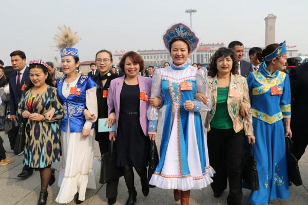 除了俄國，哪國的俄羅斯族最多？是中國嗎？