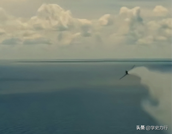 1951年，美國士兵坐轟炸機返航墜機，離奇經歷讓他捧上&OpenCurlyDoubleQuote;小金人&rdquo;