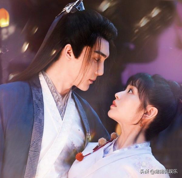 新古偶甜寵劇來襲，冷麵男神愛上元氣小紅娘，逗趣甜蜜引人期待