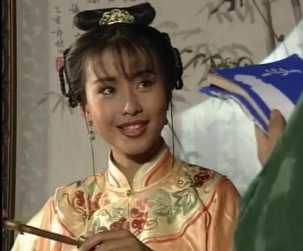 90年代神仙打架,8位新加坡古裝美人,個個花容月貌,秒殺網紅臉 90年代神仙打架,8位新加坡古裝美人,個個花容月貌,秒殺網紅臉