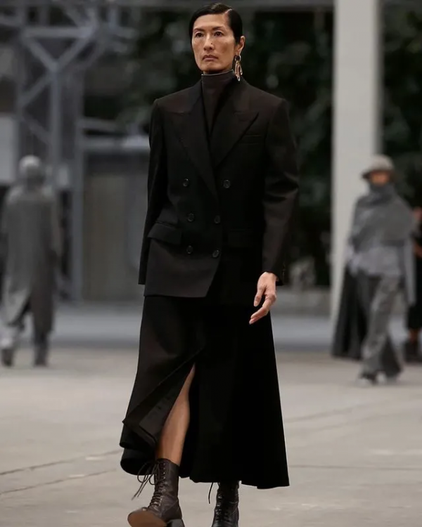 50歲出道成為熱門超模!這個嫁入紀梵希豪門的中國女人,太厲害了 50歲出道成為熱門超模!這個嫁入紀梵希豪門的中國女人,太厲害了