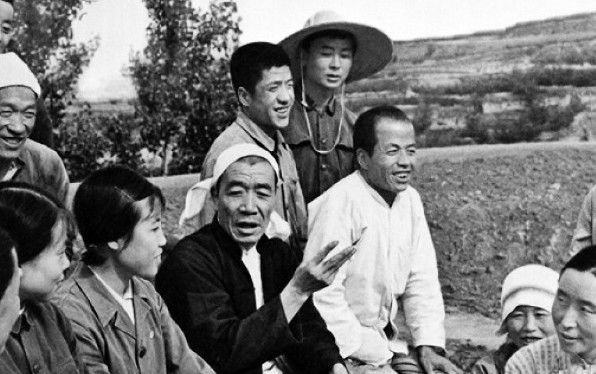 1980年華國鋒辭去總理職務,7位副總理也緊跟著辭職,他們都是誰 1980年華國鋒辭去總理職務,7位副總理也緊跟著辭職,他們都是誰