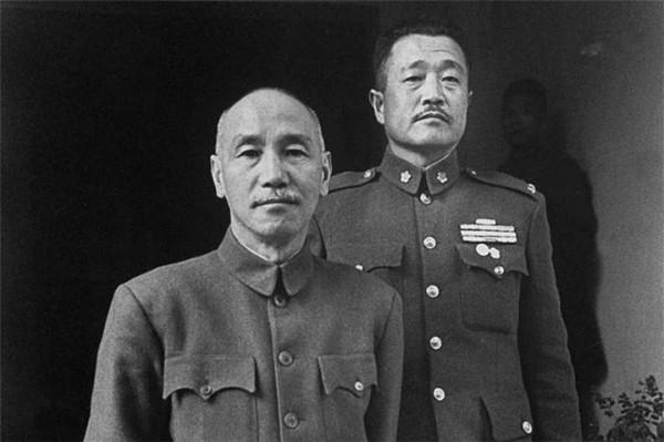 杜聿明被俘後被“陳主任”審訊,他下意識地問:你是陳毅將軍嗎? 杜聿明被俘後被“陳主任”審訊,他下意識地問:你是陳毅將軍嗎?