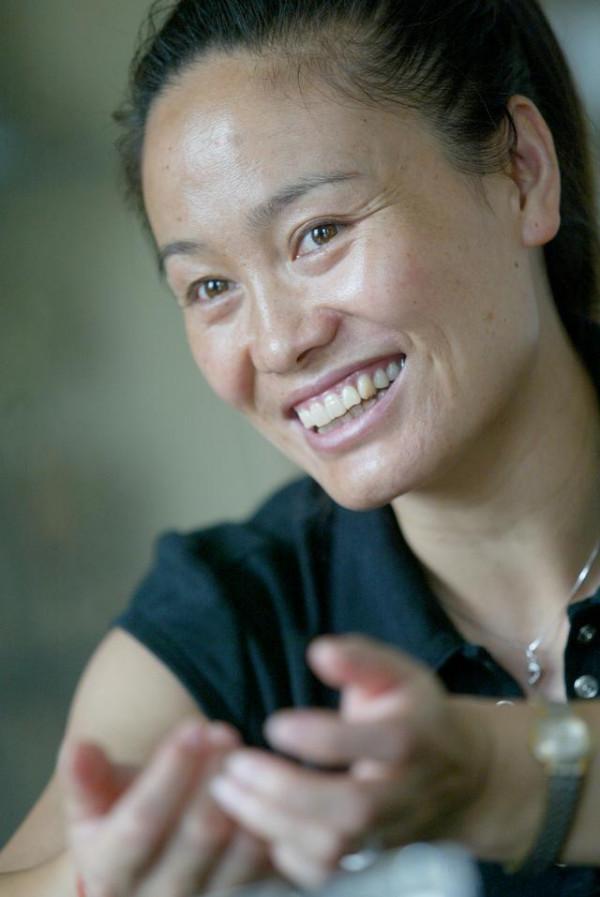 中國女足黃金一代,“鏗鏘玫瑰”劉愛玲,中場核心威名遠揚 中國女足黃金一代,“鏗鏘玫瑰”劉愛玲,中場核心威名遠揚