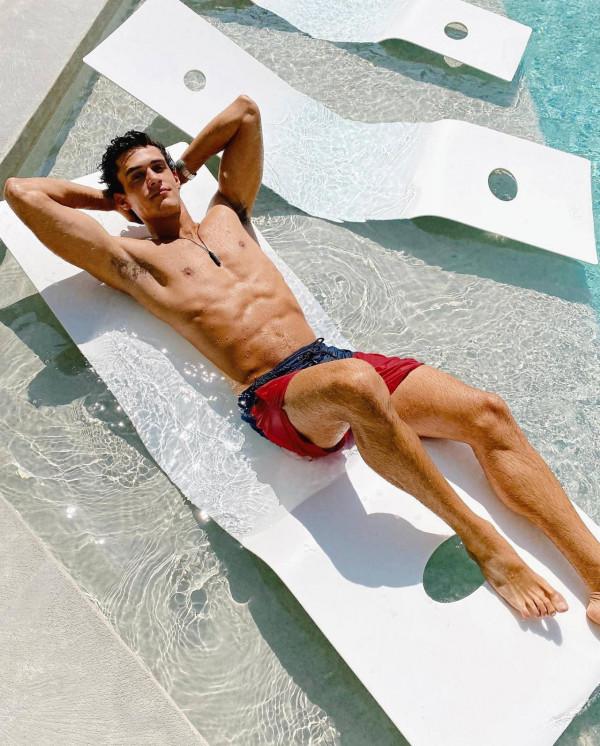 長得帥,身材好是什麼樣的?他來告訴你,3個動作,練出同款腹肌 長得帥,身材好是什麼樣的?他來告訴你,3個動作,練出同款腹肌