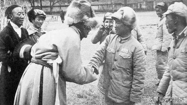 西藏走出的特殊開國中將，享年百歲，毅然簽訂西藏和平協議展現彌天大勇，為何稱鄧小平是他投身革命的引路人