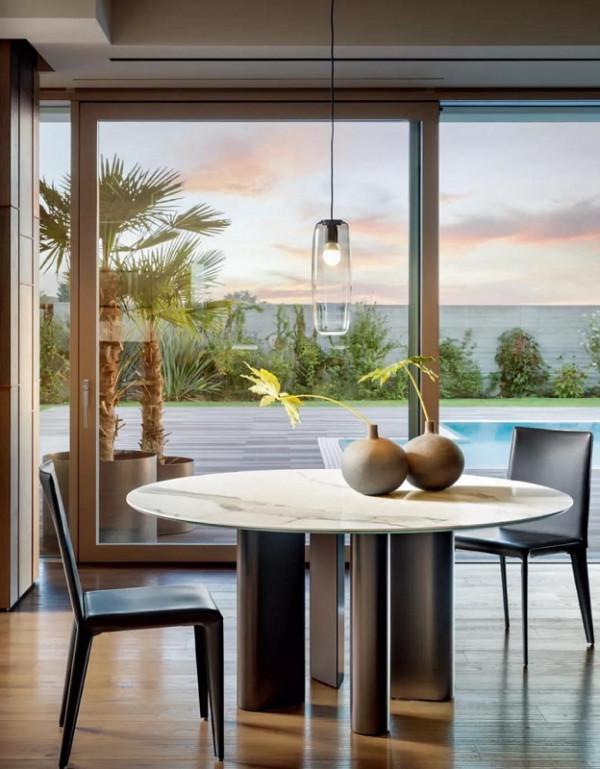 刀切、火烤都不怕！陶瓷餐桌真上頭