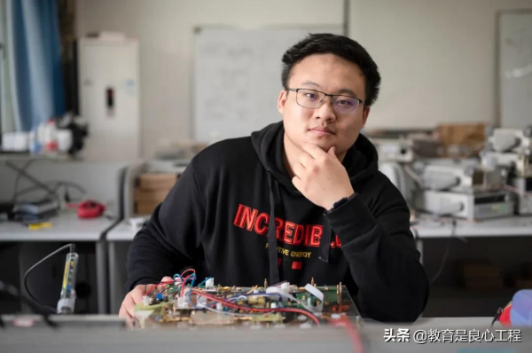 創業科研兩不誤，他在成電開啟追夢之旅