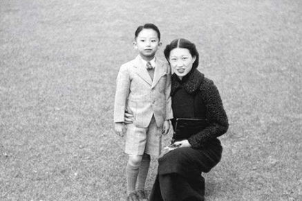 1994年,一美國航天學家來到張作霖墓前說:我代表您兒子來看您 1994年,一美國航天學家來到張作霖墓前說:我代表您兒子來看您