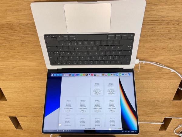 MacBook Pro 震撼大氣 MacBook Pro 震撼大氣