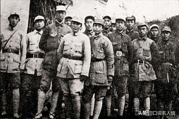 新兵不聽指揮進美軍陣地抓舌頭，結果沒人，團長大喜：你立功了