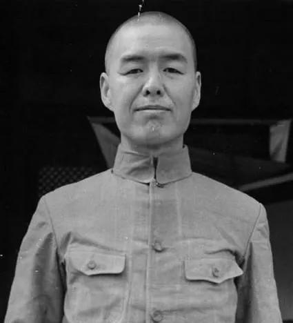 北平和談時，蘇靜2次扣下毛主席給傅作義的信，得到評價&colon;膽大包天