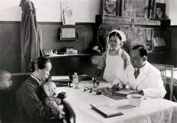 1950年,廣州一醫院4名傷員遇害,偵察員半夜埋伏,揪出特務組織 1950年,廣州一醫院4名傷員遇害,偵察員半夜埋伏,揪出特務組織