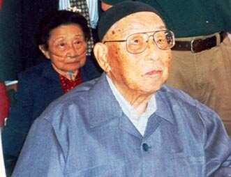 被囚半個世紀的張學良,為何臨終前將億萬家財,悉數捐給美國? 被囚半個世紀的張學良,為何臨終前將億萬家財,悉數捐給美國?