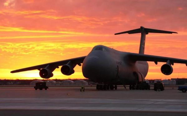 C-5“銀河”運輸機圖集（270圖）